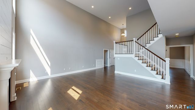 18 Twin Valley Road, East Lyme, CT 06333