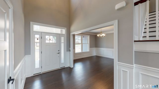 18 Twin Valley Road, East Lyme, CT 06333