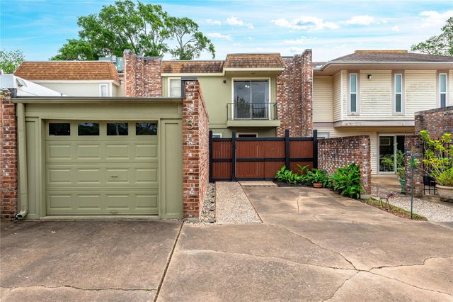 3 Dorado Drive, Friendswood, TX 77546