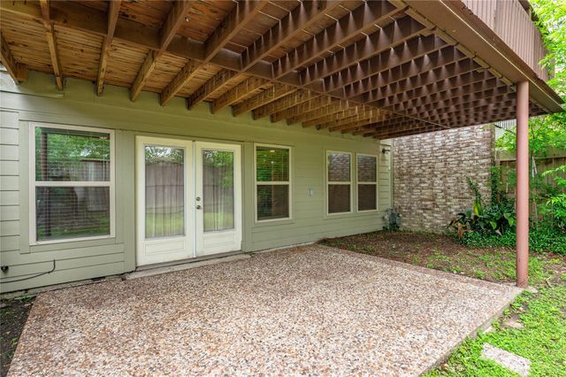 3 Dorado Drive, Friendswood, TX 77546
