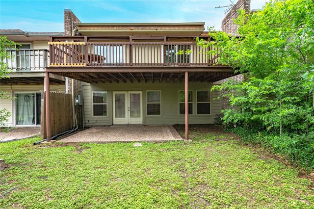 3 Dorado Drive, Friendswood, TX 77546