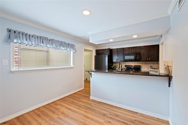 3 Dorado Drive, Friendswood, TX 77546