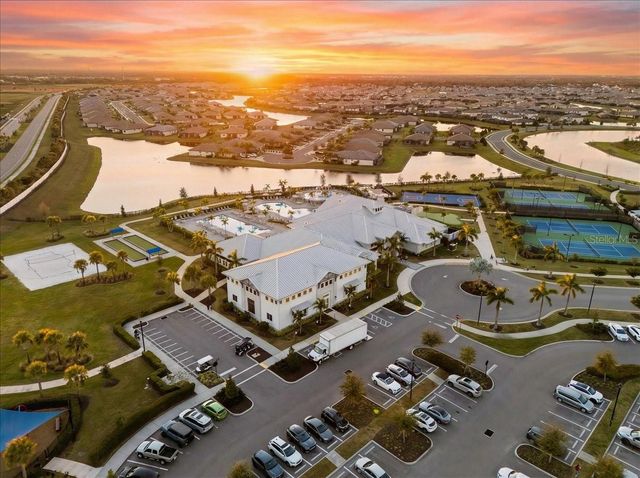 4967 SEAFOAM TRAIL, Bradenton, FL 34211