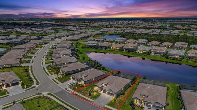 4967 SEAFOAM TRAIL, Bradenton, FL 34211