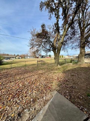 1105 Eubanks Street, Decatur, AR 72722