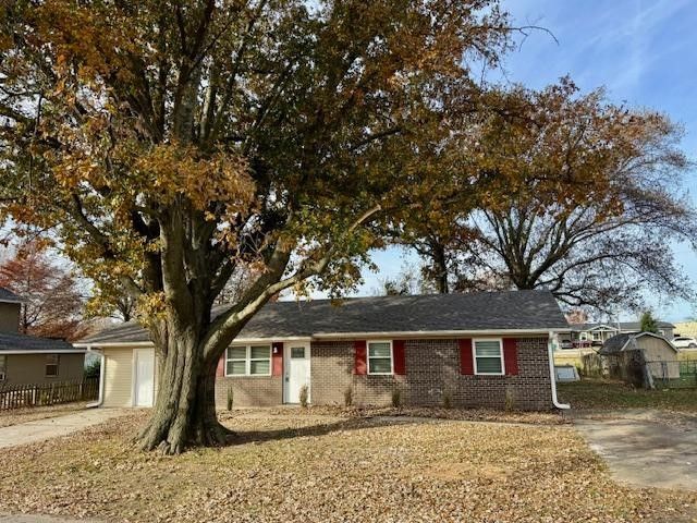 1105 Eubanks Street, Decatur, AR 72722
