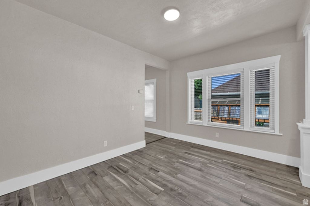 Image 11 of property listing at 1065 E 21 ST, Ogden, UT 84401