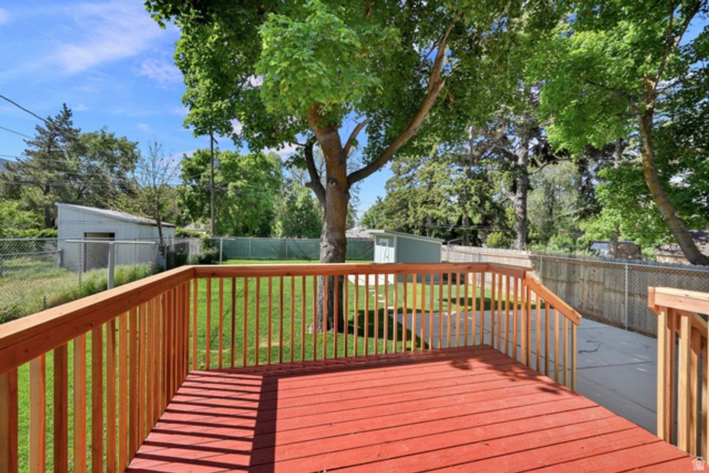 Image 23 of property listing at 1065 E 21 ST, Ogden, UT 84401