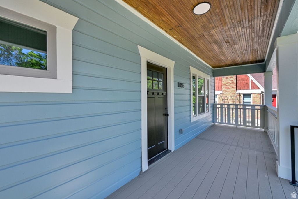Image 5 of property listing at 1065 E 21 ST, Ogden, UT 84401