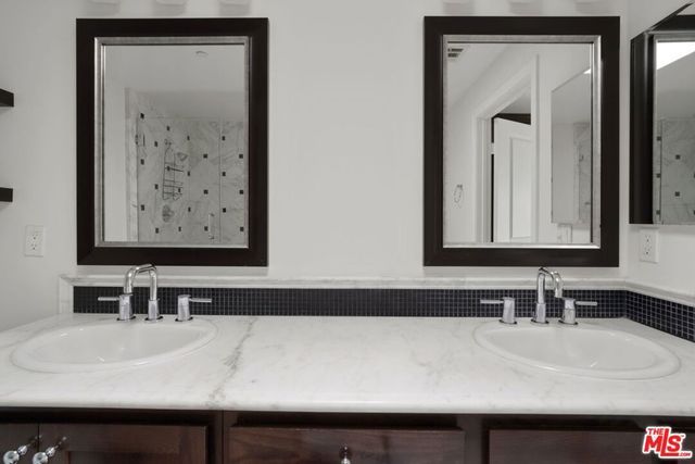 4424 Whitsett Avenue 303, Studio City, CA 91604