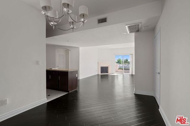 4424 Whitsett Avenue 303, Studio City, CA 91604