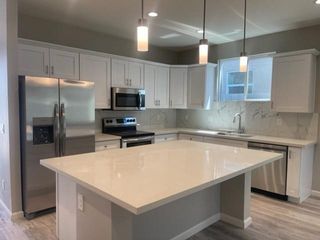 1335 E Pueblo Avenue, Phoenix, AZ 85040