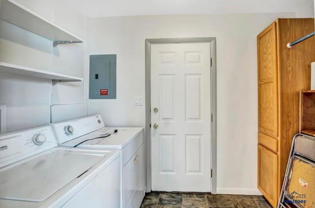 406 E ADAMS, Rapid City, SD 57701