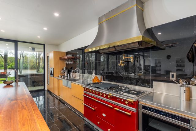 5980 Cherry Hill Road, Superior Twp, MI 48105