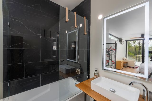 5980 Cherry Hill Road, Superior Twp, MI 48105