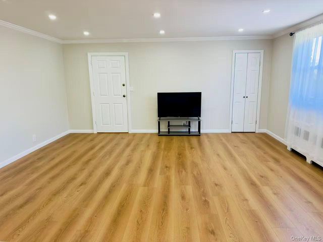 246-46 57th Drive upper, Douglaston, NY 11362