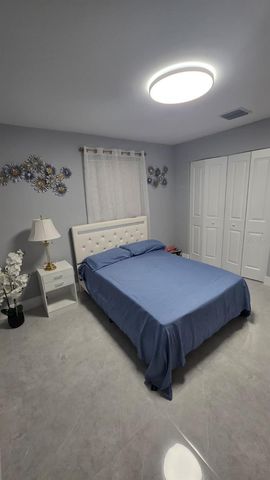 131 PUFFIN COURT, Royal Palm Beach, FL 33411