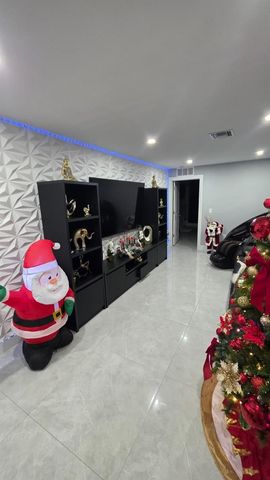 131 PUFFIN COURT, Royal Palm Beach, FL 33411