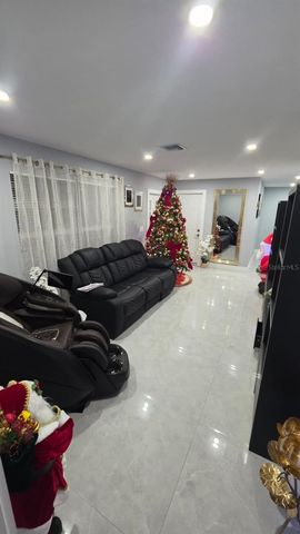 131 PUFFIN COURT, Royal Palm Beach, FL 33411