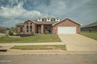 329 E Greystone Square, Webb City, MO 64870