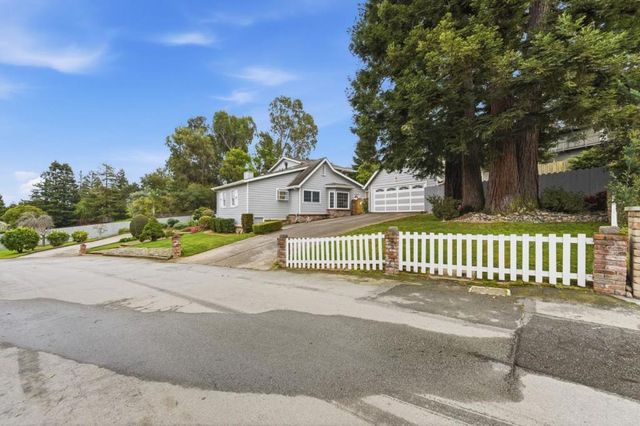 21 Cobblestone Lane, San Carlos, CA 94070
