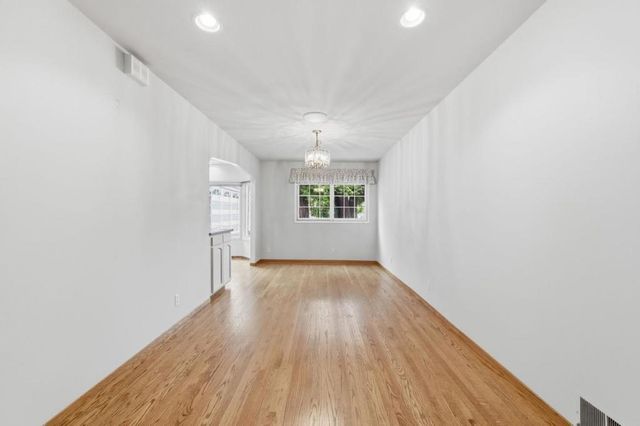 21 Cobblestone Lane, San Carlos, CA 94070