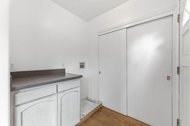 21 Cobblestone Lane, San Carlos, CA 94070