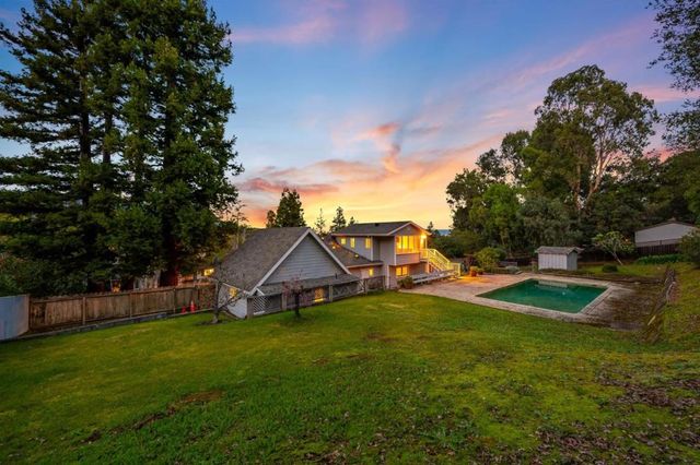 21 Cobblestone Lane, San Carlos, CA 94070