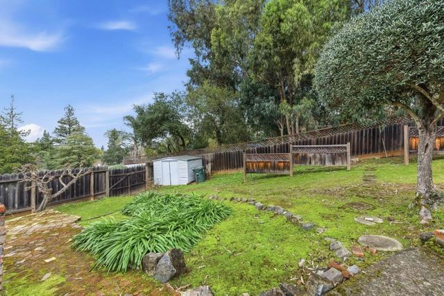 21 Cobblestone Lane, San Carlos, CA 94070