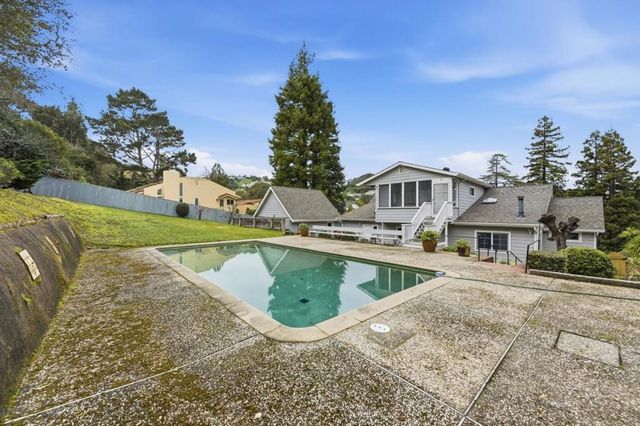 21 Cobblestone Lane, San Carlos, CA 94070