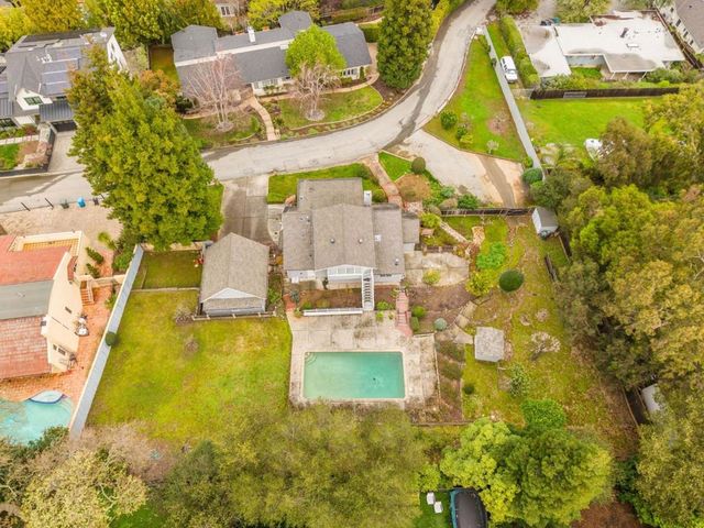 21 Cobblestone Lane, San Carlos, CA 94070