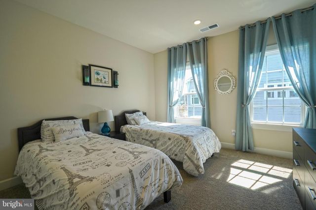 19214 HEADSAIL DR, Lewes, DE 19958