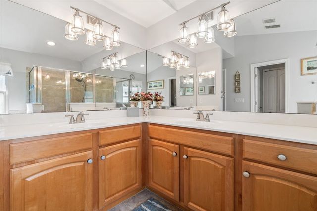 937 Mirror Lake Dr, St Augustine, FL 32086