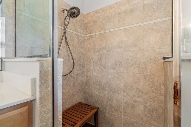 937 Mirror Lake Dr, St Augustine, FL 32086