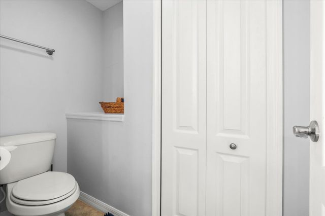 937 Mirror Lake Dr, St Augustine, FL 32086