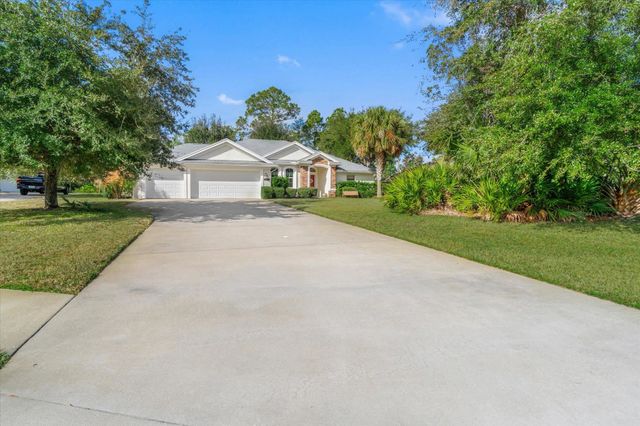 937 Mirror Lake Dr, St Augustine, FL 32086