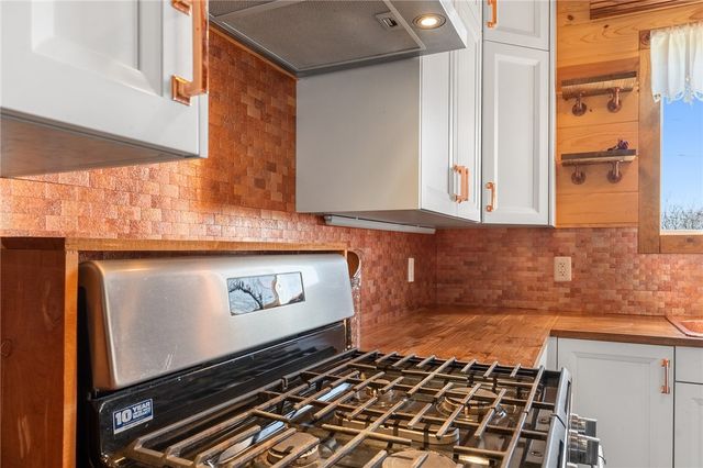 3369 CR 608, Berryville, AR 72616