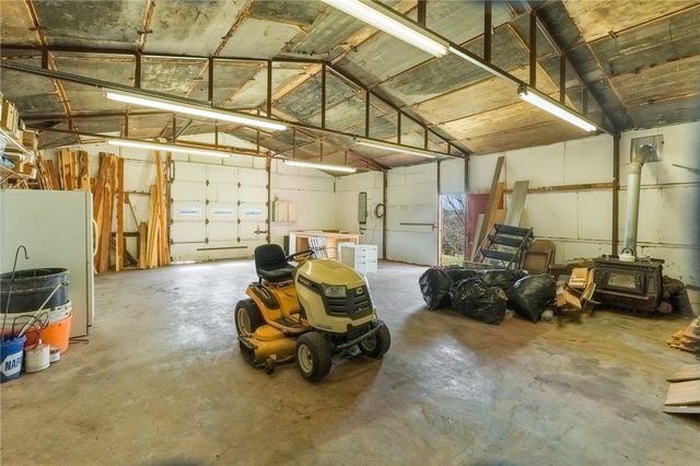 3369 CR 608, Berryville, AR 72616