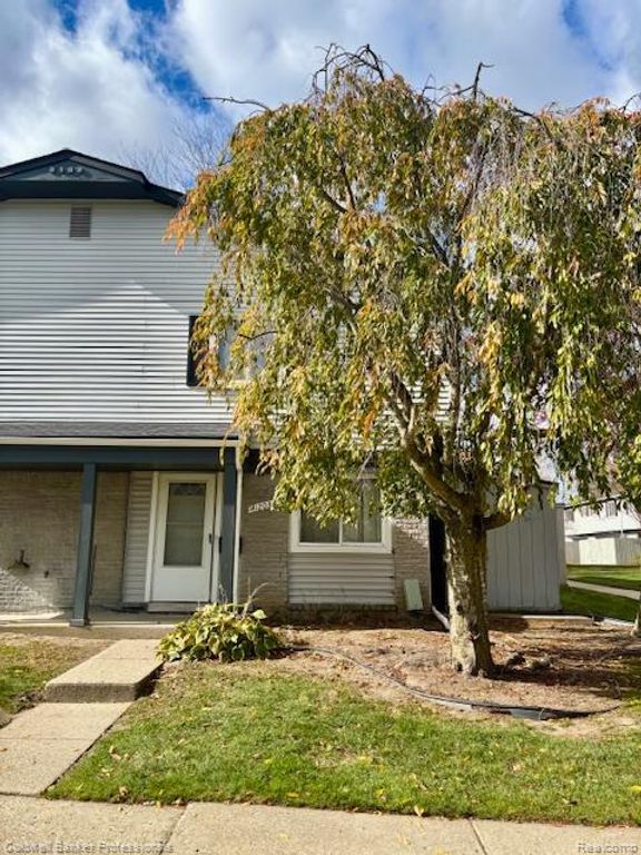 41203 S Woodbury Green Drive, Van Buren, MI 48111