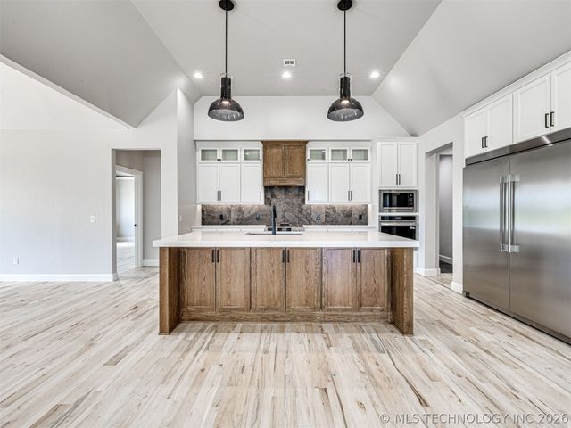 3228 E 169th Street S, Bixby, OK 74008