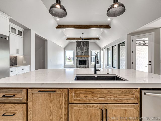 3228 E 169th Street S, Bixby, OK 74008