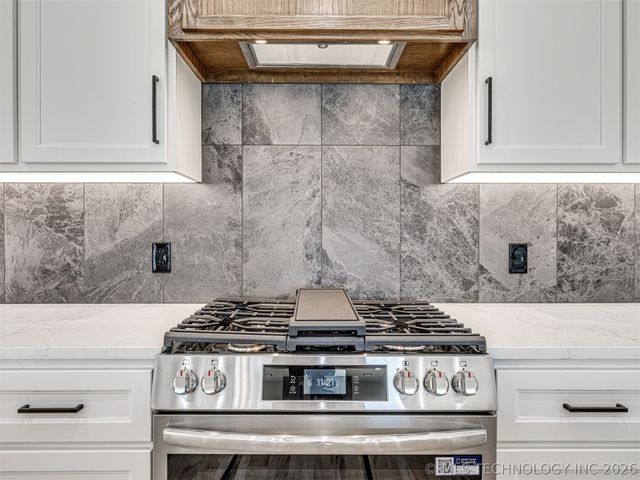 3228 E 169th Street S, Bixby, OK 74008