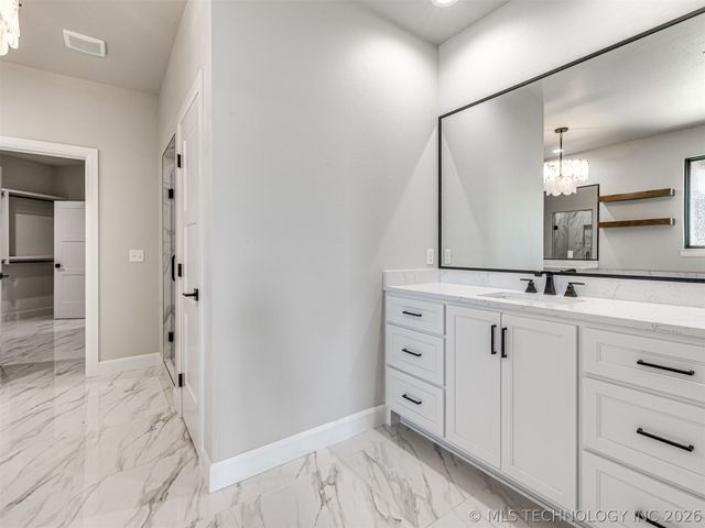 3228 E 169th Street S, Bixby, OK 74008