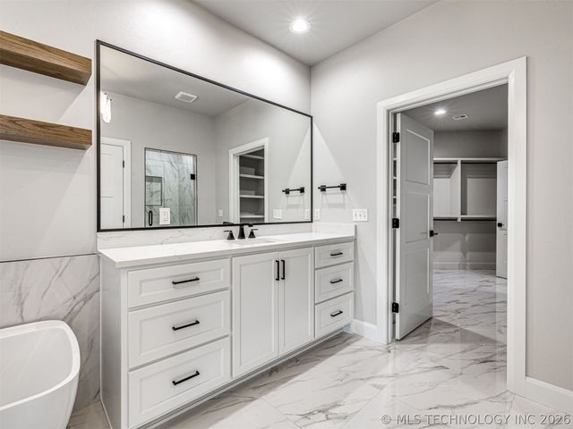 3228 E 169th Street S, Bixby, OK 74008