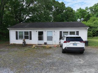 801 Henry Street, Gretna, VA 24557