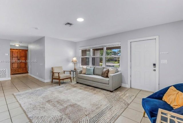 312 NW 35, Oakland Park, FL 33309