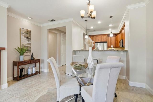 2881 Meridian Avenue 217, San Jose, CA 95124