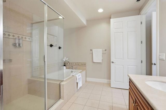 2881 Meridian Avenue 217, San Jose, CA 95124