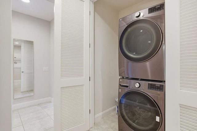 2881 Meridian Avenue 217, San Jose, CA 95124