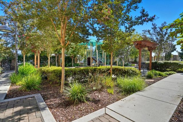 2881 Meridian Avenue 217, San Jose, CA 95124